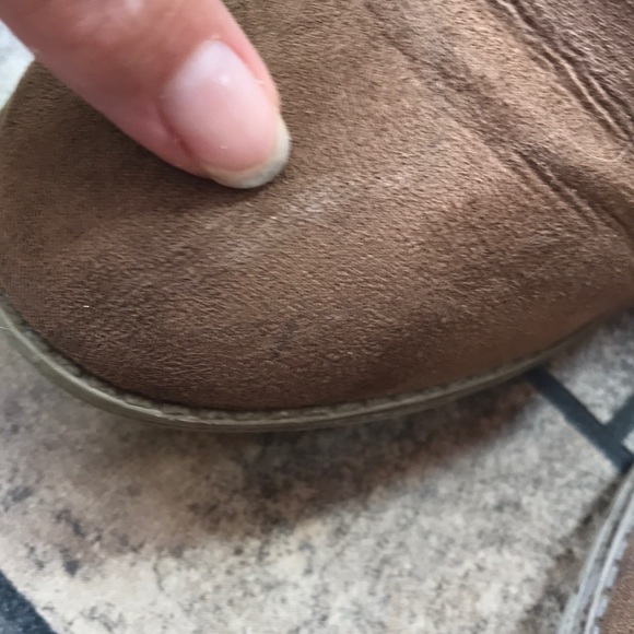 Old Navy Tan Suede-like Low Boots with Bow - Picture 11 of 12